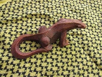 Amazon.co.jp: 本場インドネシア製コモドドラゴン木彫り Amazon.co.jp: 本場インドネシア製コモドドラゴン木彫り